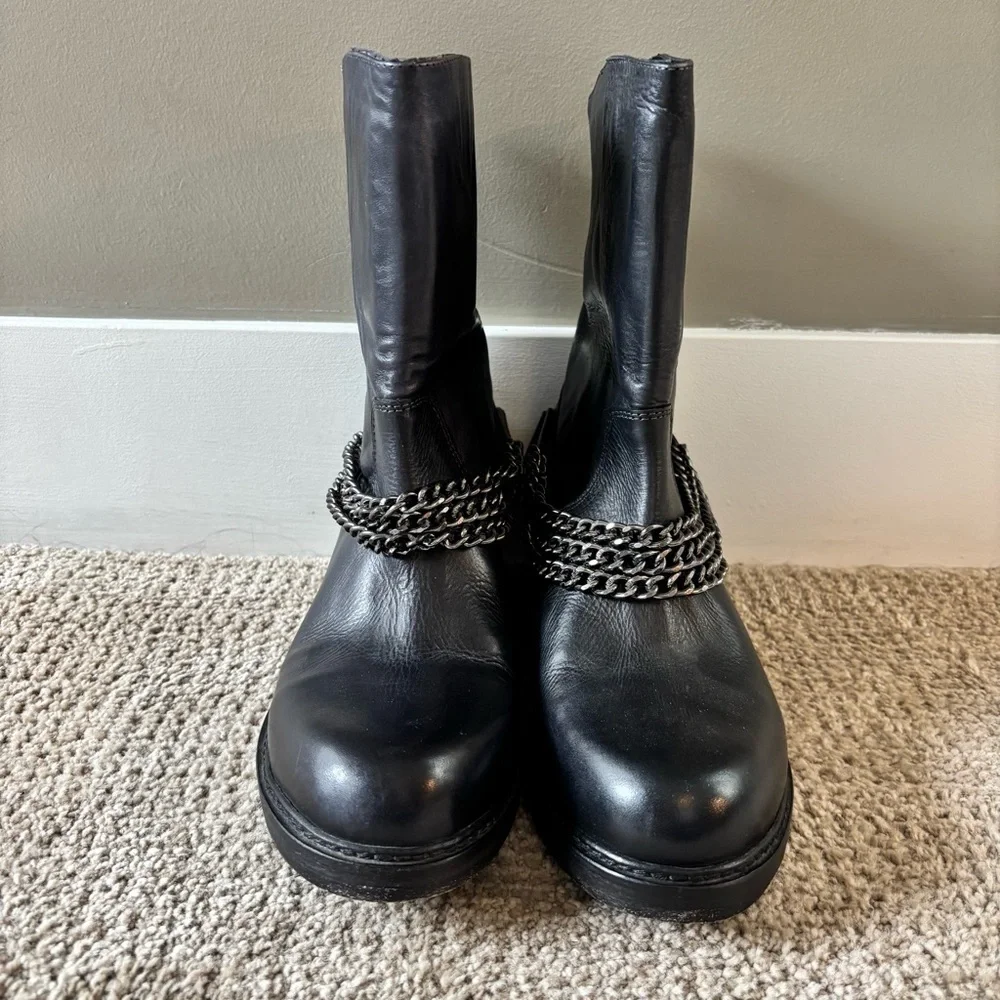 Vintage Foundry Co Womens Leather Boots - size 6.5 - Picture 3 of 9